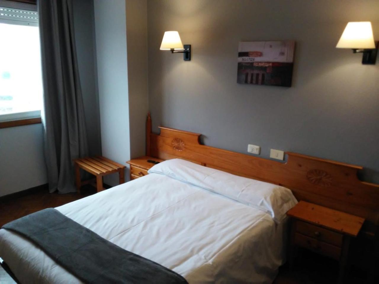Hostal San Telmo Tui Ngoại thất bức ảnh